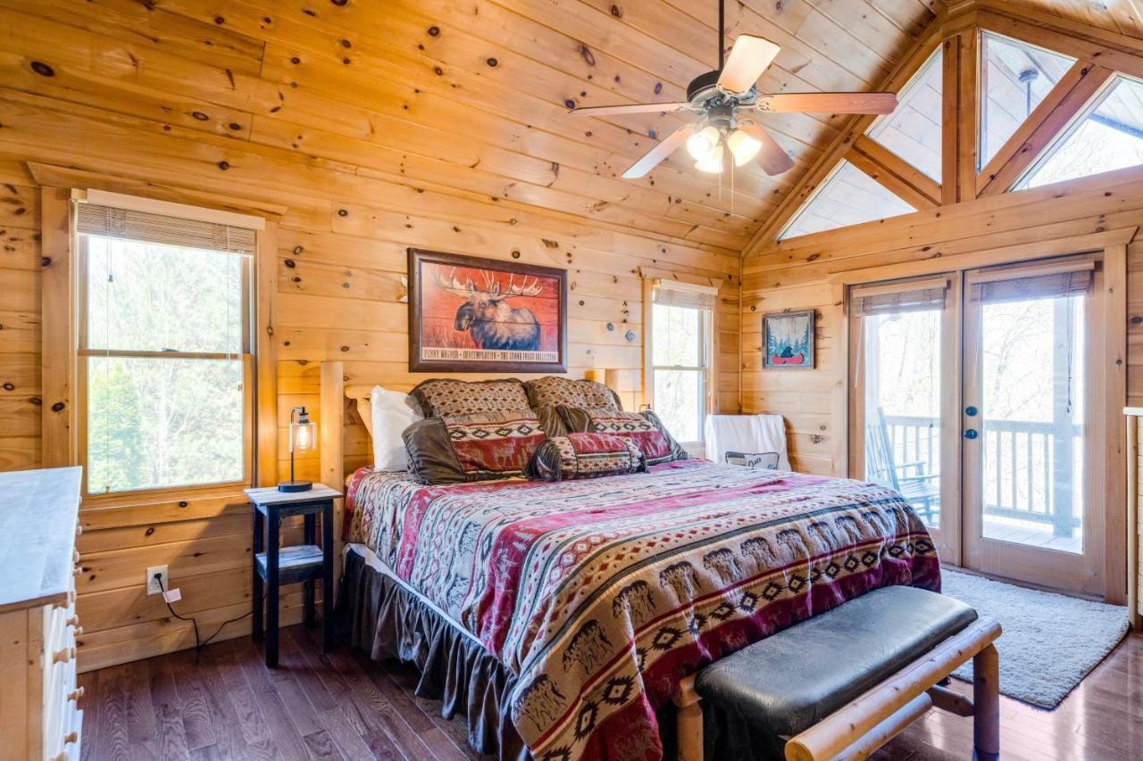 Blue Ridge Bear Bungalow Kültér fotó