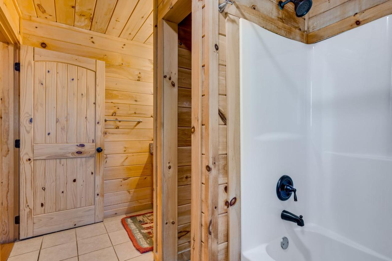 Blue Ridge Bear Bungalow Kültér fotó