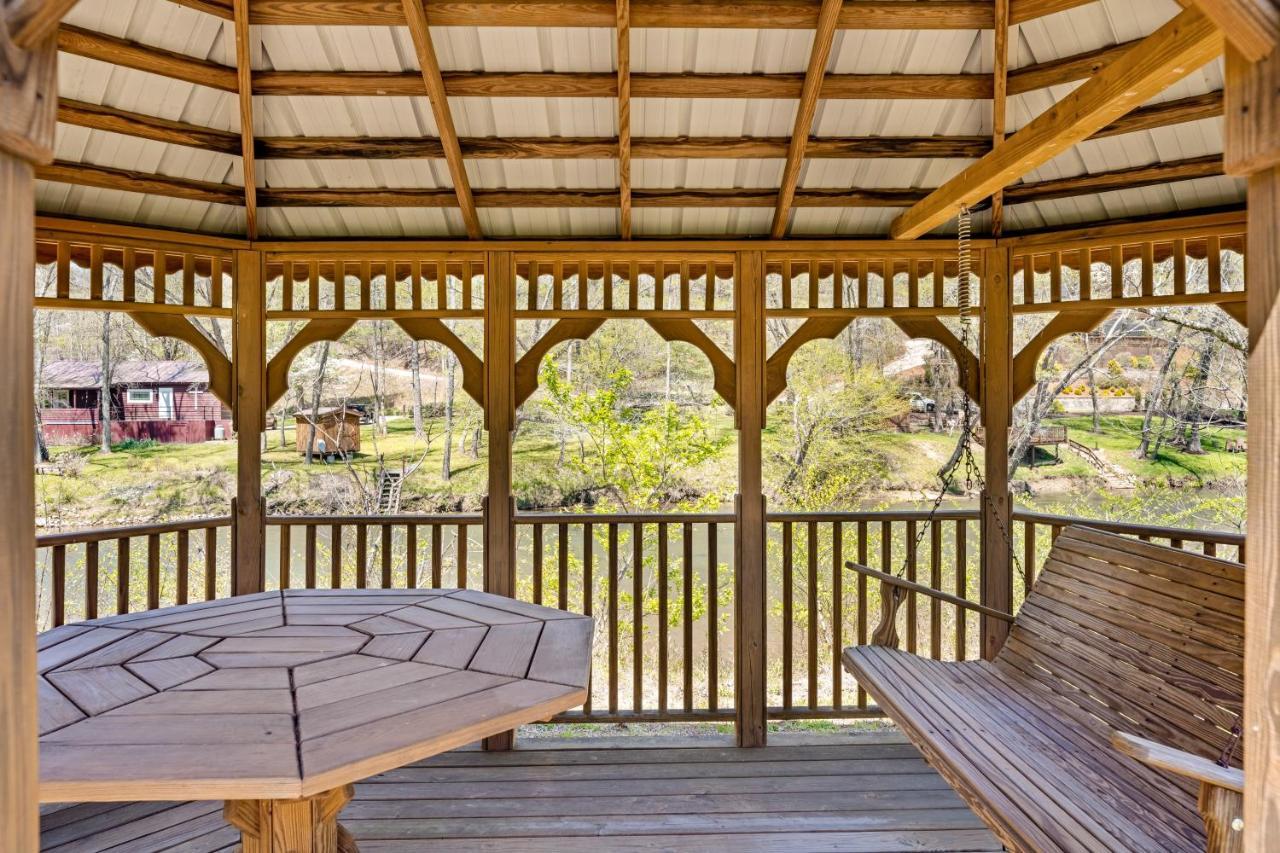 Blue Ridge Bear Bungalow Kültér fotó