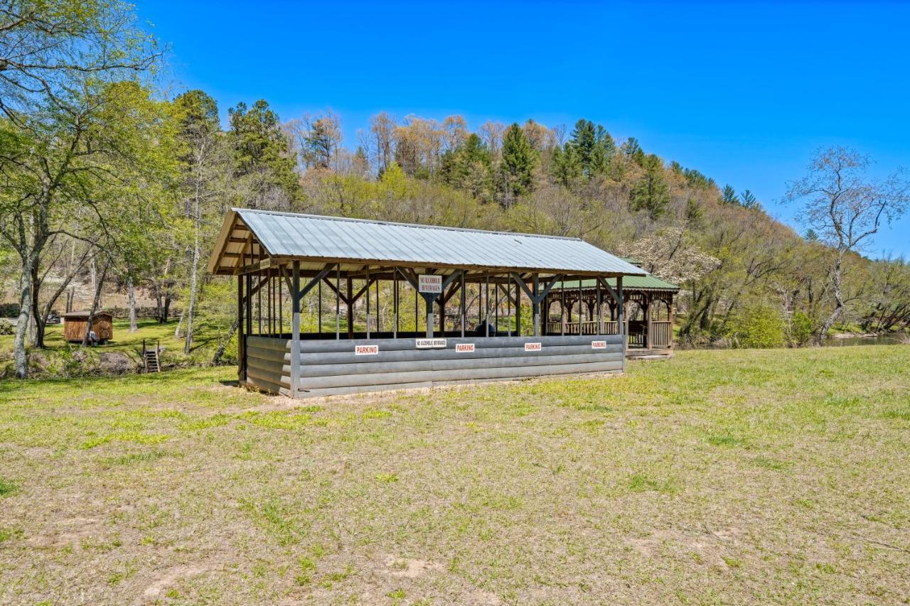 Blue Ridge Bear Bungalow Kültér fotó